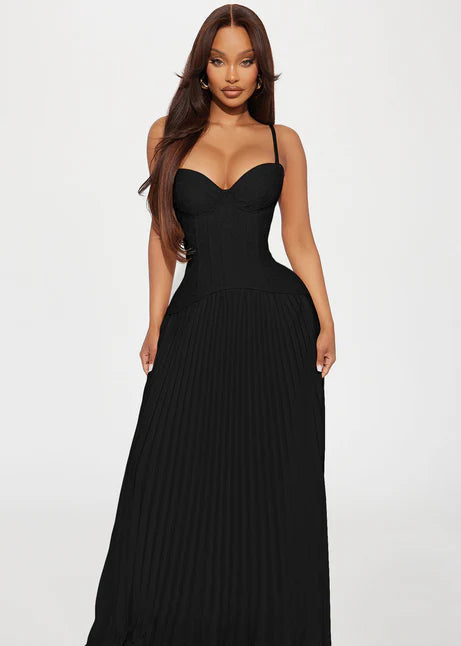 Daniella Lace Dress in Black