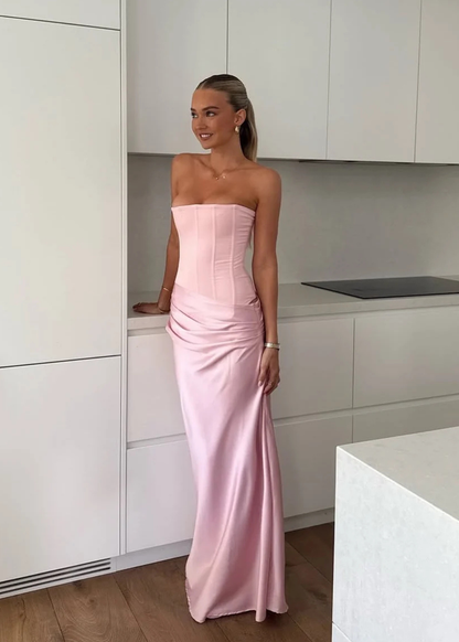 Hntr the Label Huxley Gown in Pink