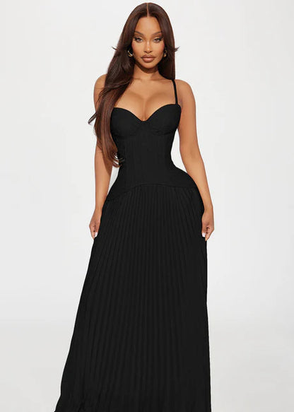 Daniella Lace Dress in Black