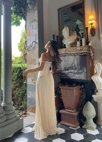 Daniella Lace Dress in Cream