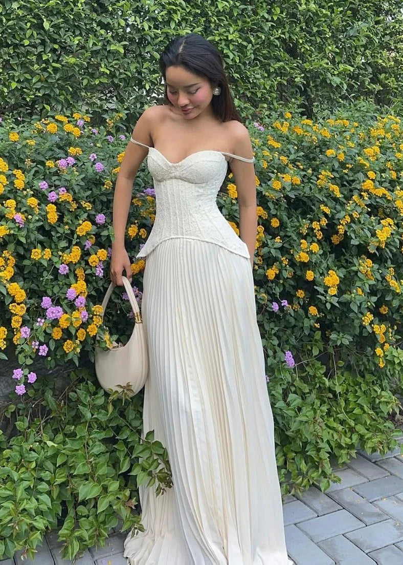 Daniella Lace Dress in Cream