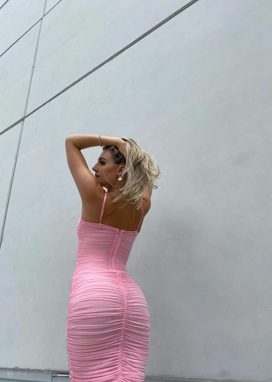 House of CB Fornarina Midi in Pink, Size XS. Perfect for formals, races, wineries, bottomless brunch etc. Zip up back. Back view of dress